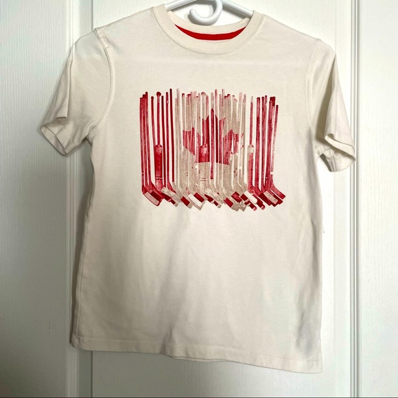 Hockey Stick Canadian Flag T-shirt - Picture 2 of 3
